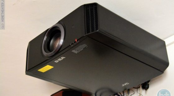ביקורת: DLA-X5500 מקרן 4K HDR של JVC