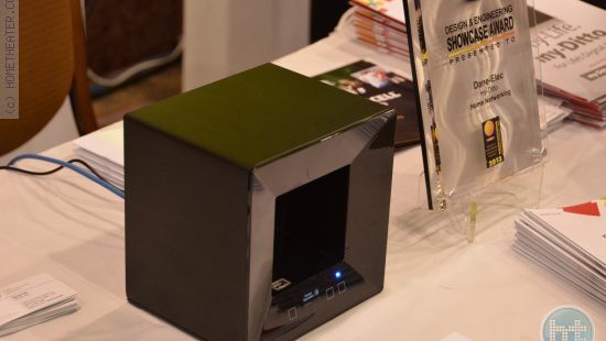 CES 2013: מוצר NAS כחול לבן בתערוכה!