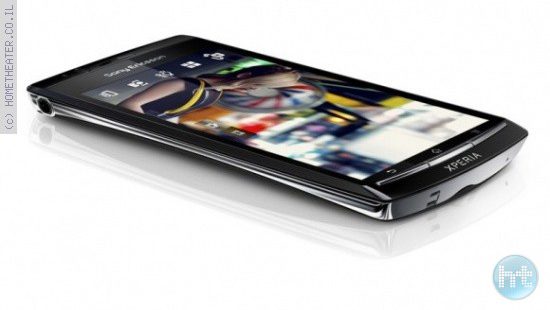 סוני אריקסון Xperia Arc – פשוט יפה