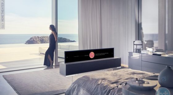 LG משיקה באופן מסחרי את הטלוויזיה הנגללת הראשונה בעולם SIGNATURE OLED R