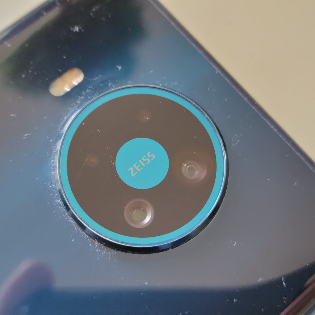 ביקורת: נוקיה 8.3: מכשיר ביניים נקי עם 5G