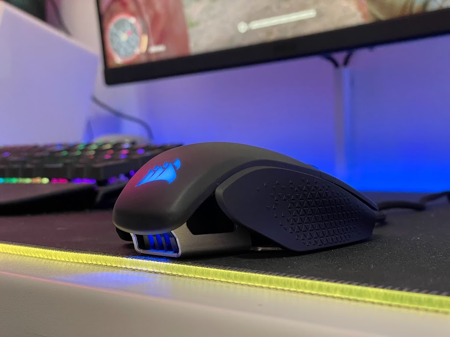 ביקורת: סקירה: עכבר הגיימינג החדש Corsair M65 RGB Ultra – ביצועים מרשימים ועיצוב בול