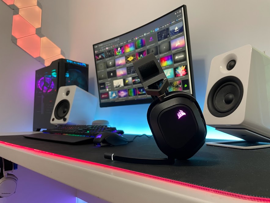 ביקורת: אוזניות הגיימינג החדשות של Corsair מדגם HS80 RGB Wireless