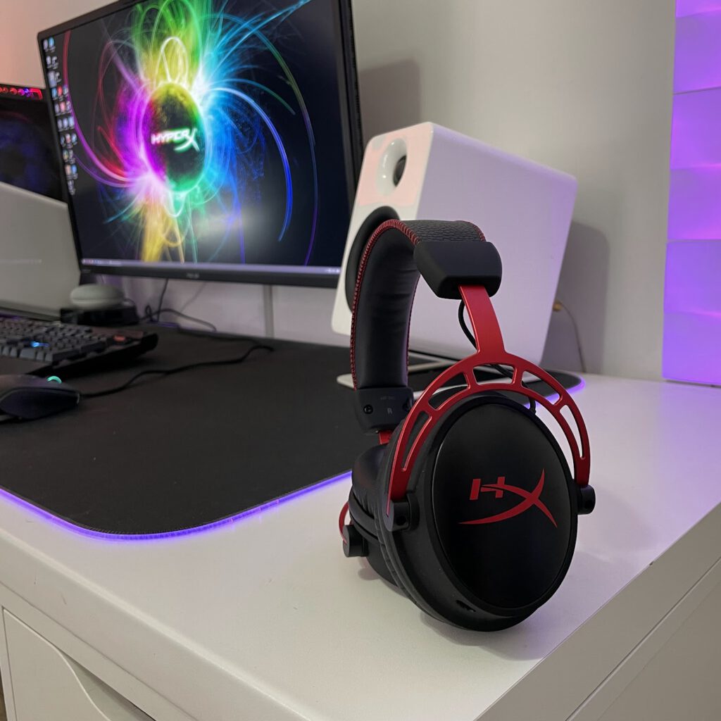 אין אוזניות היום עם יותר זמן סוללה מאלו – HyperX Cloud Alpha Wireless